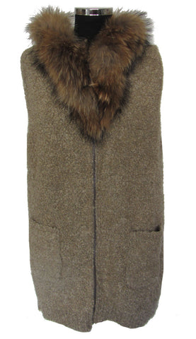 Hooded, knitted, Sleeveless Top, Raccoon Fur Trim